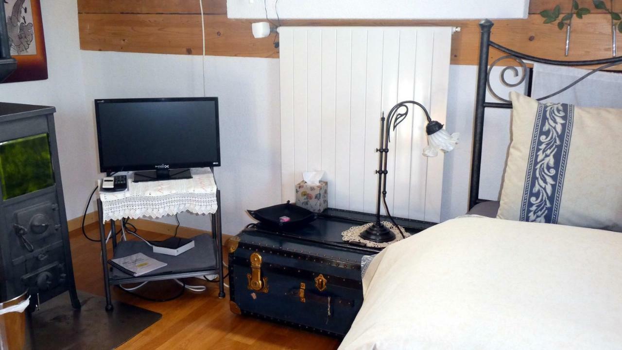 Bed & Breakfast Im Chellhof Benken  Exterior foto